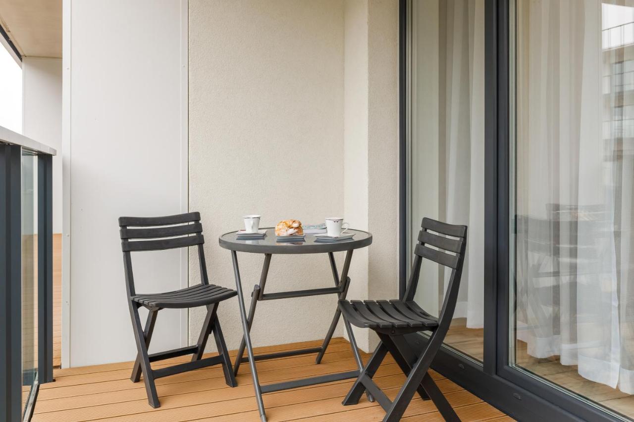 Wellness Resort Apartments Dziwnow Riverfront By Noclegi Renters Ngoại thất bức ảnh