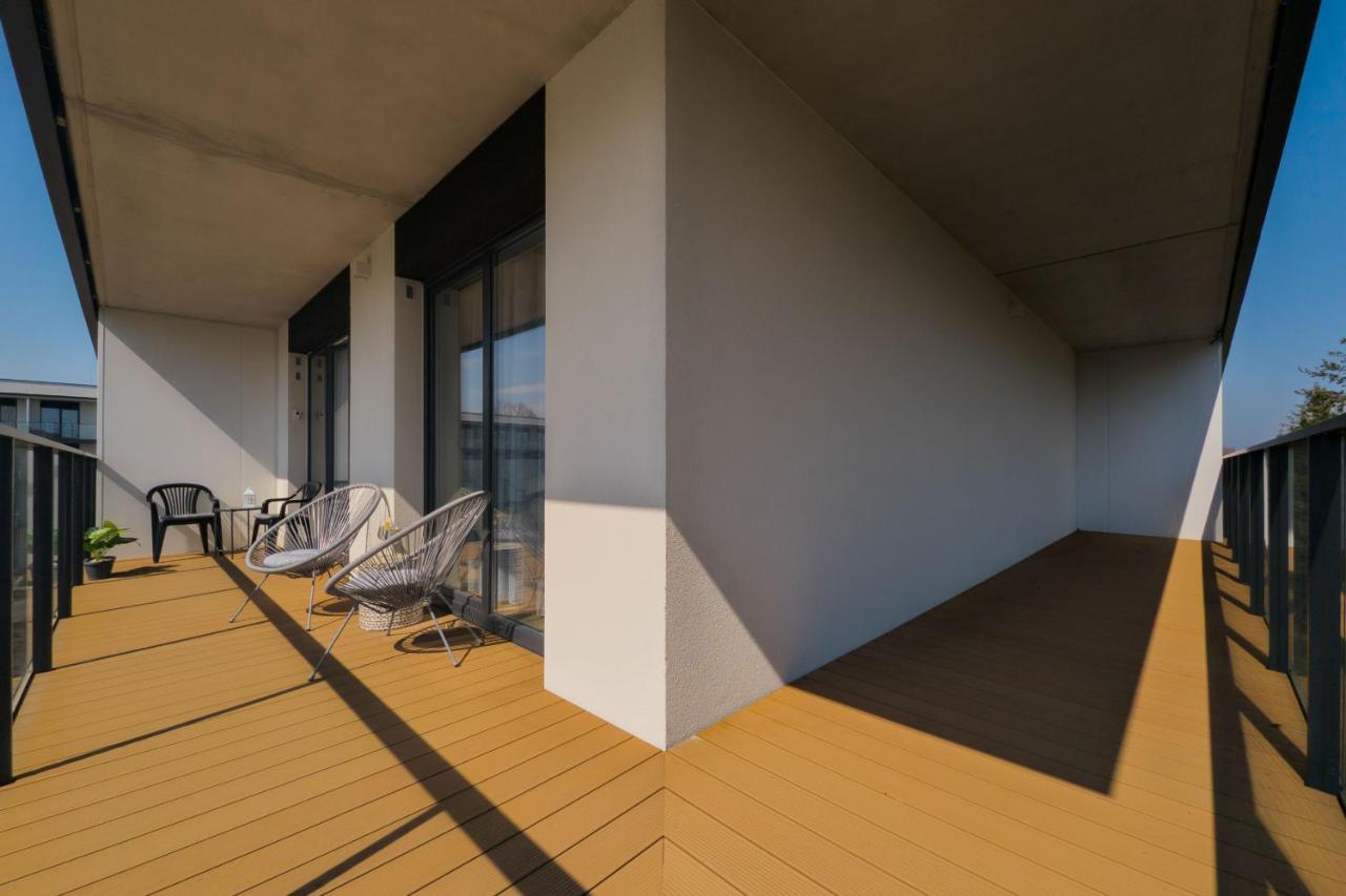 Wellness Resort Apartments Dziwnow Riverfront By Noclegi Renters Ngoại thất bức ảnh