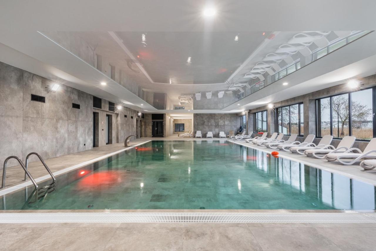 Wellness Resort Apartments Dziwnow Riverfront By Noclegi Renters Ngoại thất bức ảnh